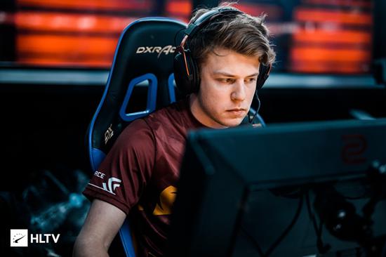 微小的挥棒 微小的挥棒